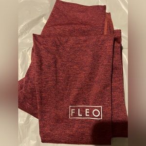 Fleo El Toro 25” Leggings, Size Small, Opulent